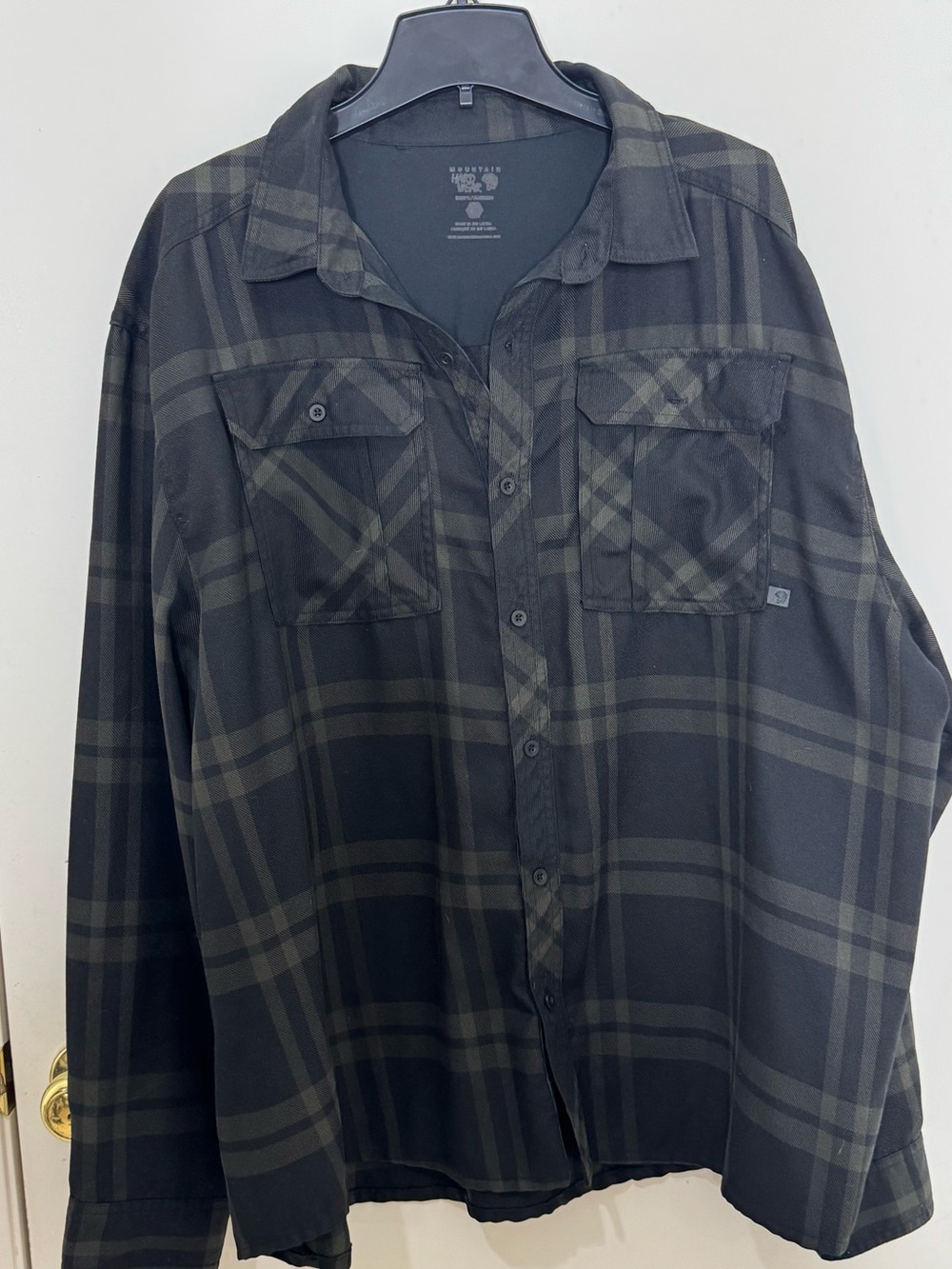 Mountain Hardwear Black/Olive Plaid Shirt Jacket